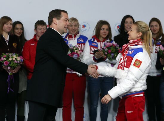 Dmitry Medvedev congratulates Sochi Olympic prize-winners