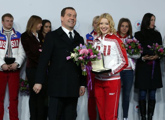 Dmitry Medvedev congratulates Sochi Olympic prize-winners