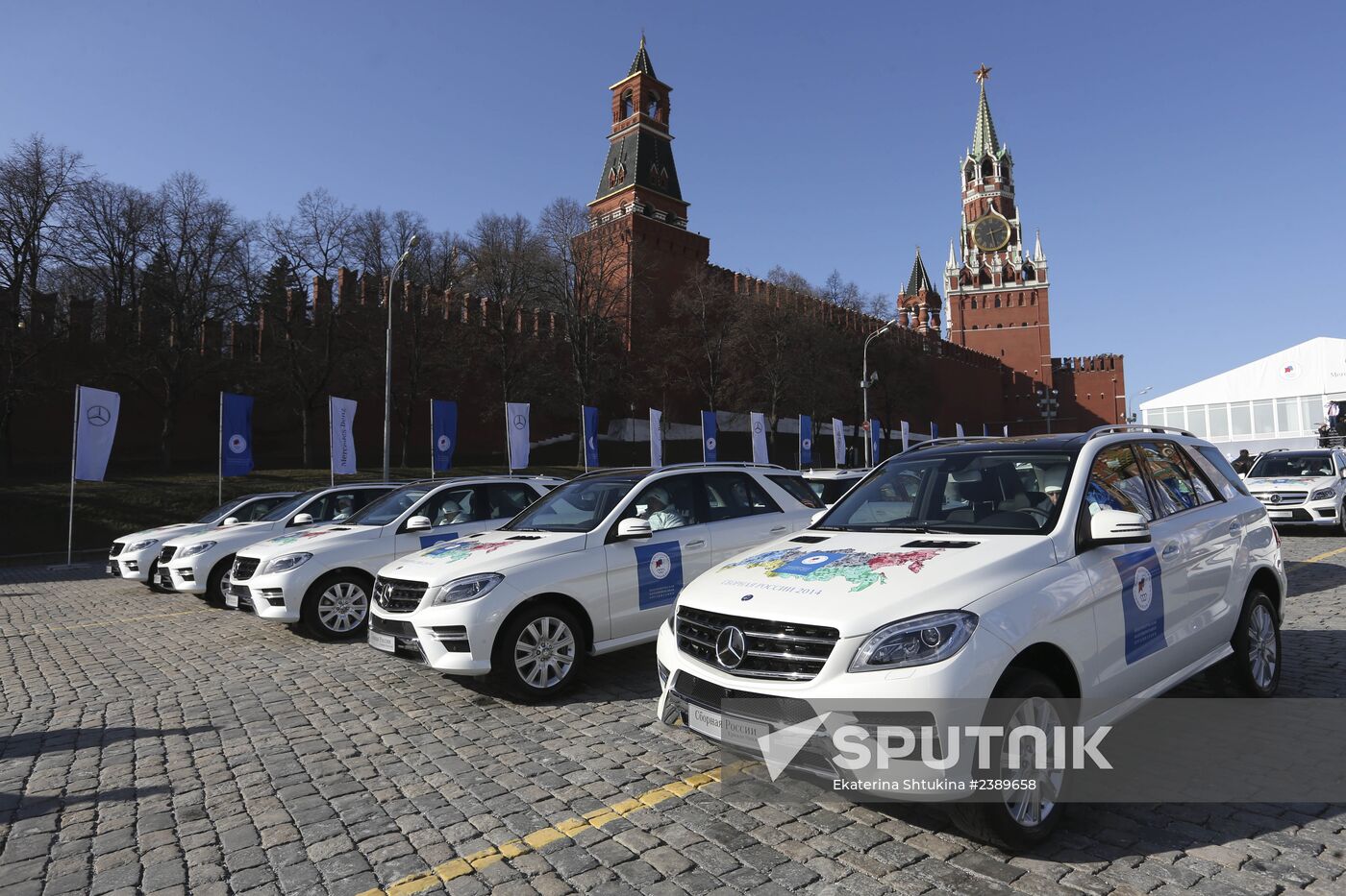Dmitry Medvedev congratulates Sochi Olympic prize-winners