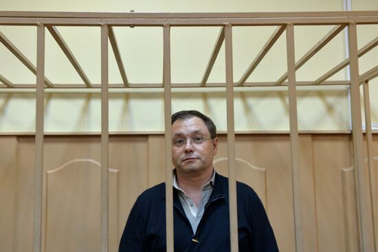 Court considers matter of former senator Gleb Fetisov's arrest