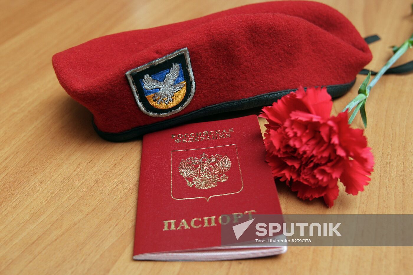 Nine Berkut soldiers get Russian passports in Crimea