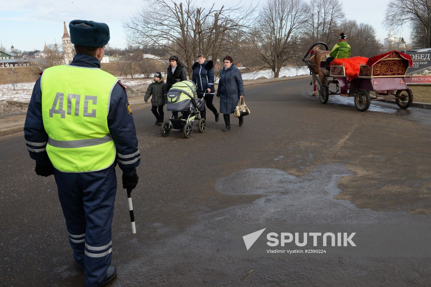 Seeing off Maslenitsa in Suzdal