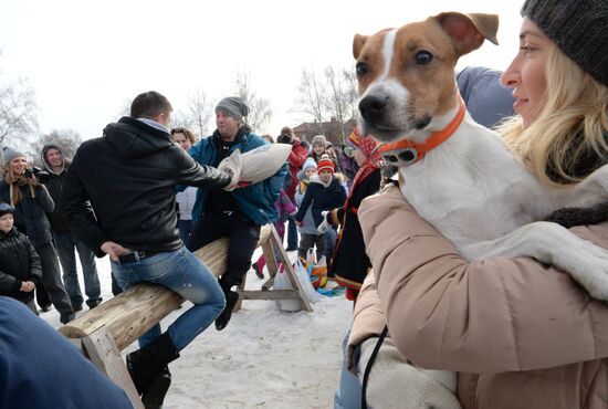 Seeing off Maslenitsa in Suzdal