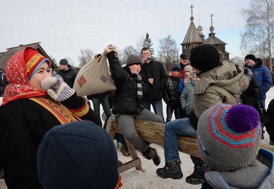 Seeing off Maslenitsa in Suzdal