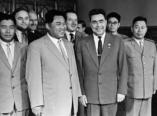 Leonid Brezhnev and Kim Il Sung