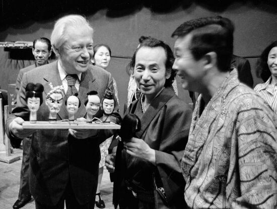 OBRAZTSOV PUPPETS PUPPETEERS
