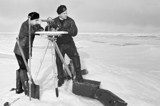 SP-5 STATION MONITORING SNOW COVER ARCTIC