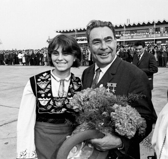 BREZHNEV VISIT BULGARIA