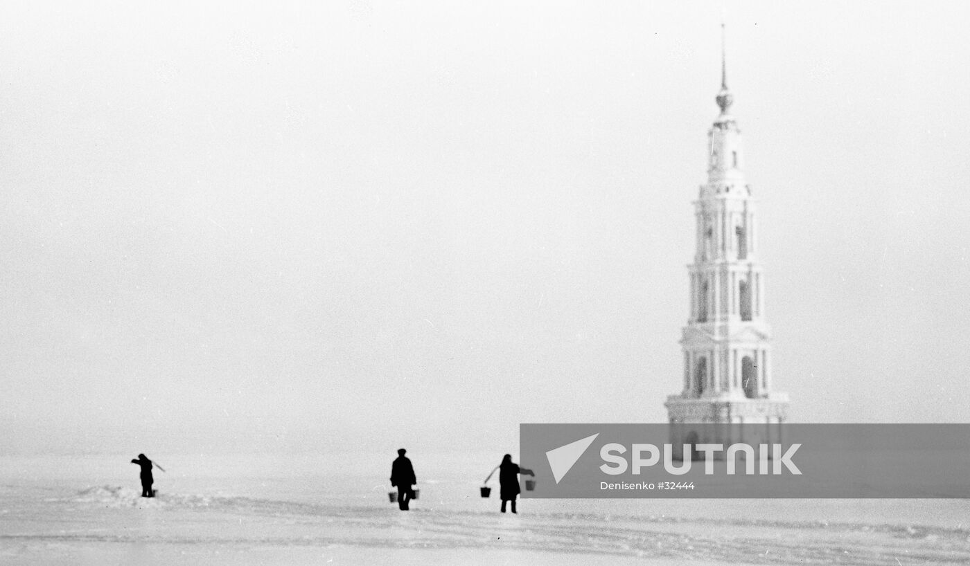 KALYAZIN PEOPLE THE VOLGA ICE BELL TOWER