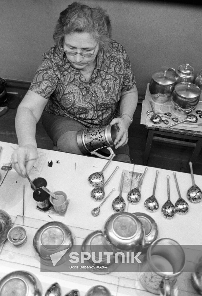 KHOKHLOMA DESIGN SPOONS CUPS