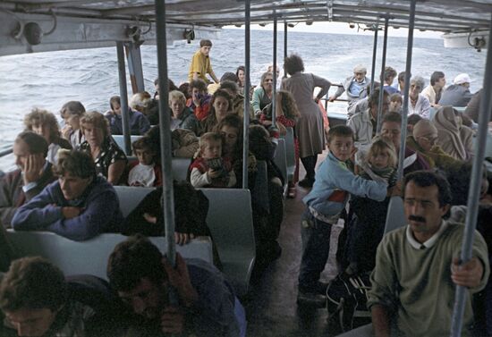 RESIDENTS FERRY 