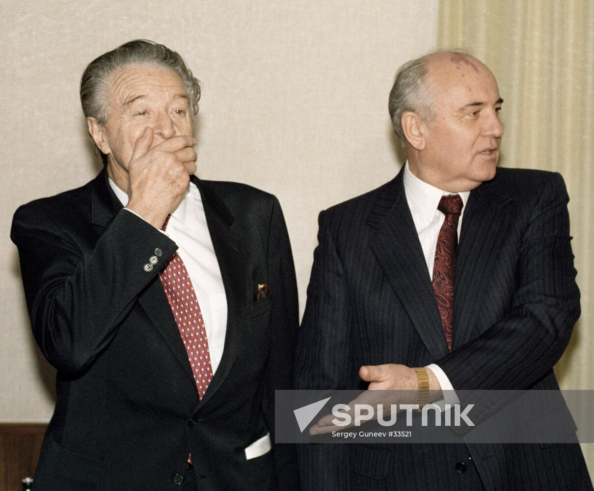 PRESIDENT VISIT FRANCE 