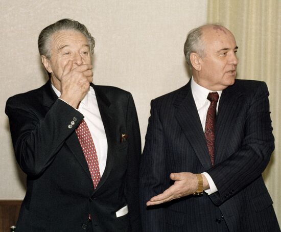 PRESIDENT VISIT FRANCE 