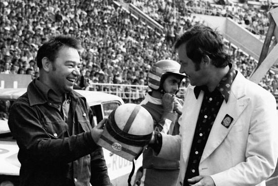 GRECHKO STADIUM SPECTATORS