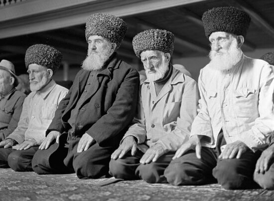MUSLIMS PRAYER