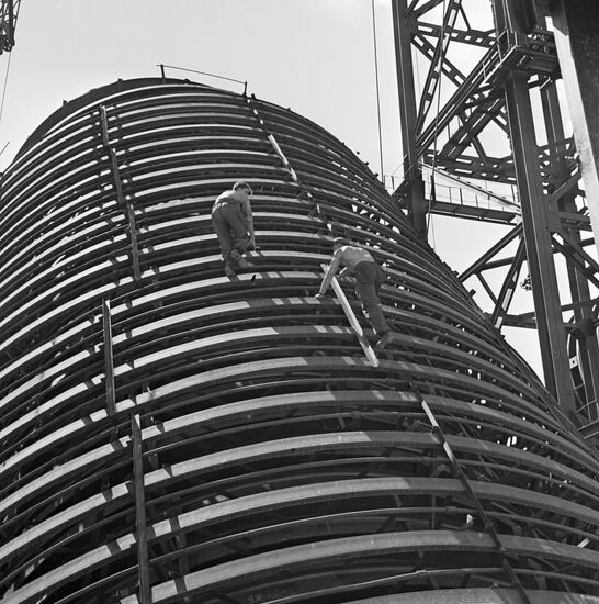 BRATSK HPP CONSTRUCTION