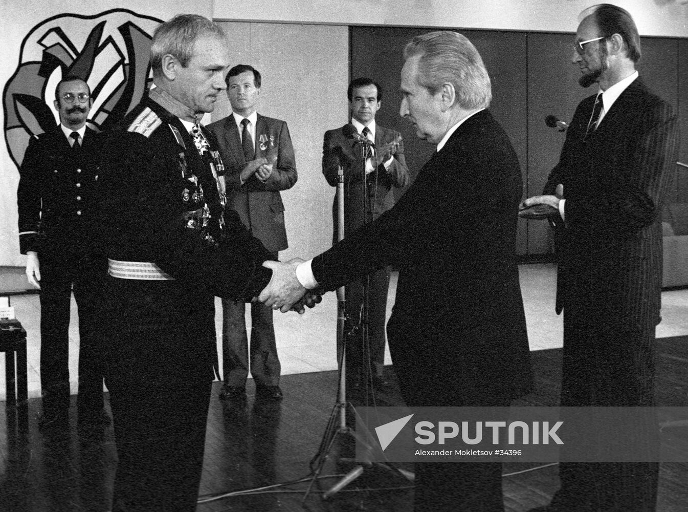 DZHANIBEKOV AWARD