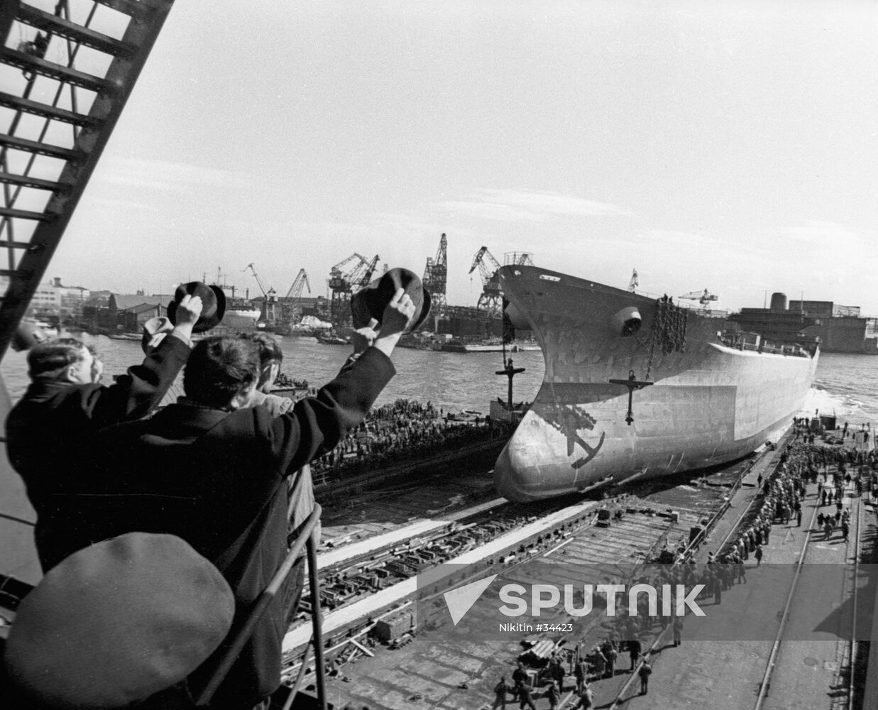LAUNCHING ORE-CARRIER