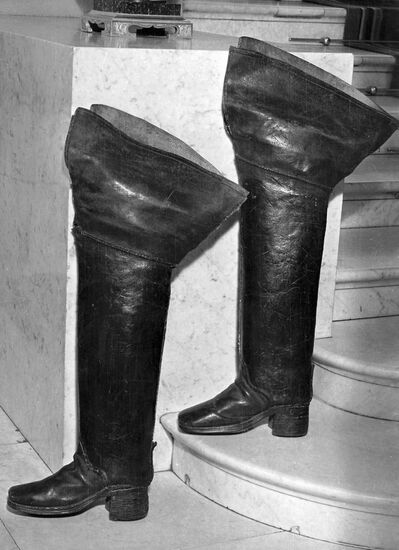 BOOTS PETER THE GREAT ARMORY