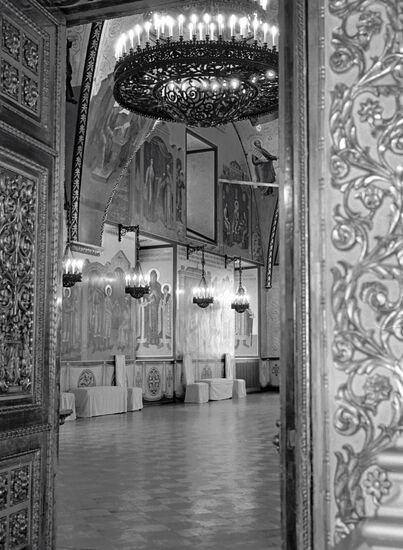 FACETED CHAMBER KREMLIN