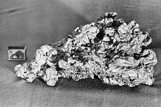 GOLD NUGGET "BIG TRIANGLE" 