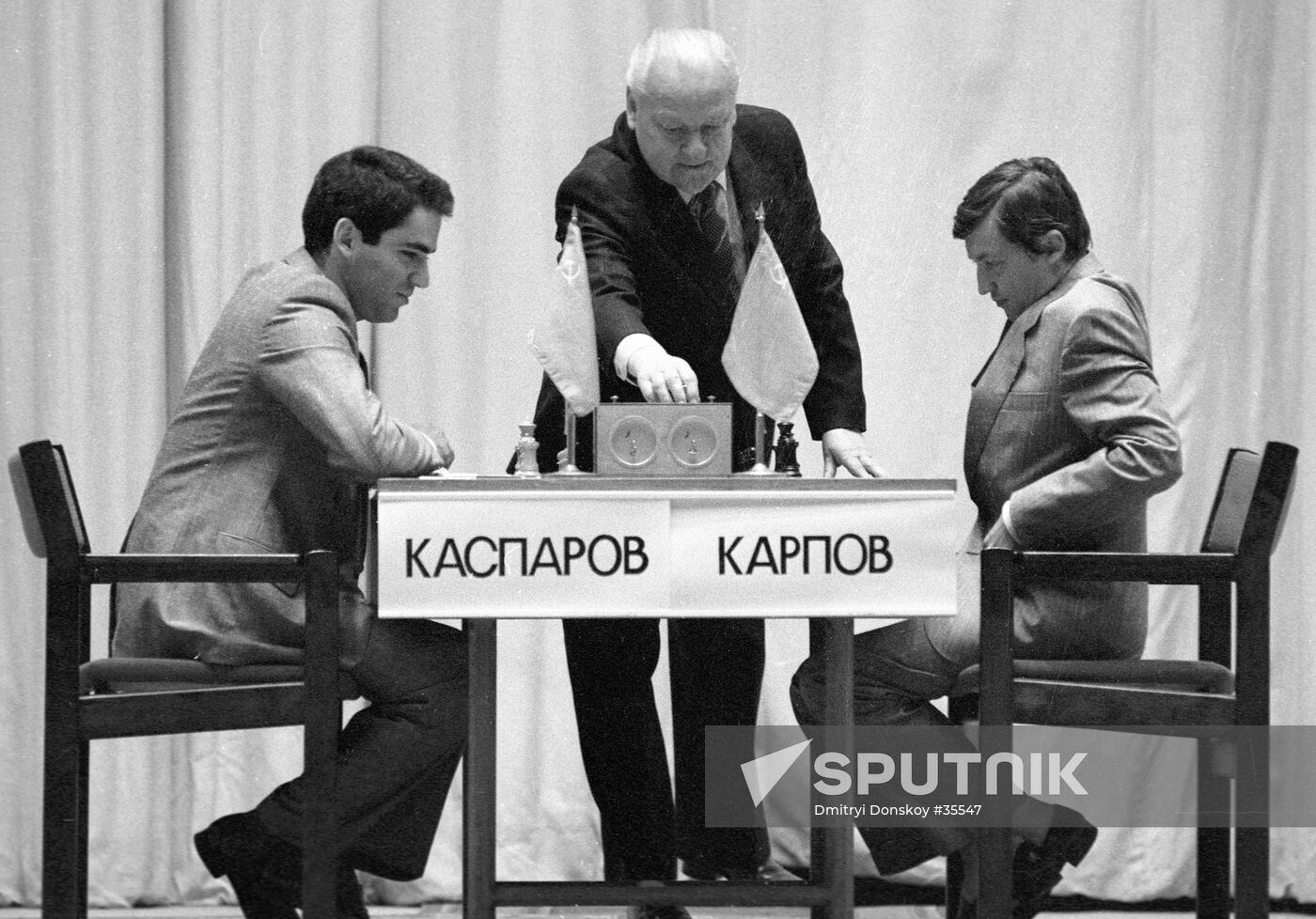 KARPOV KASPAROV
