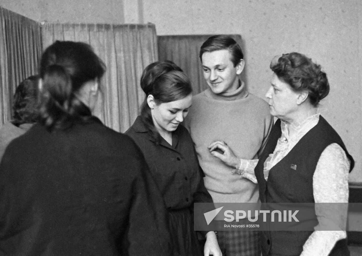 TARASOVA ARTIST TEACHING THEATER MKHAT
