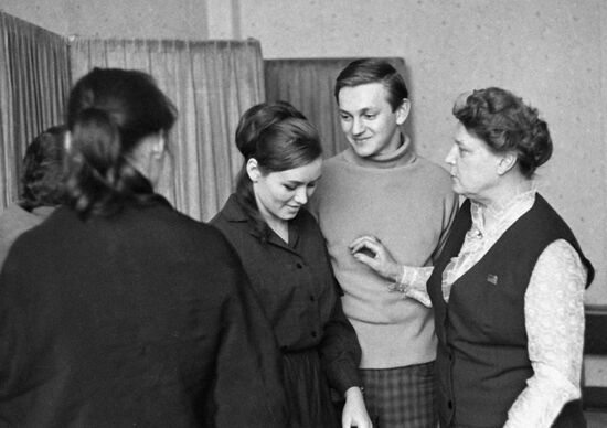 TARASOVA ARTIST TEACHING THEATER MKHAT