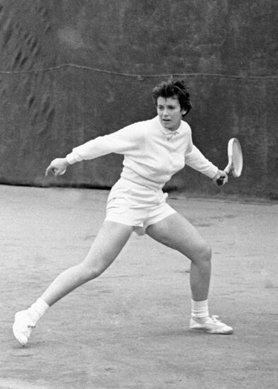 Soviet tennis player Anna Dmitriyeva