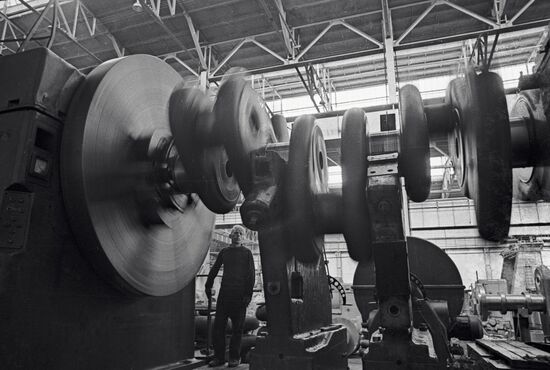 SHAFT DIESEL SHIP SHOP PROCESSING 