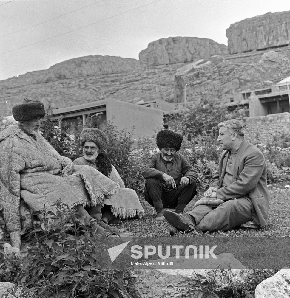 RASUL GAMZATOV POET VILLAGE