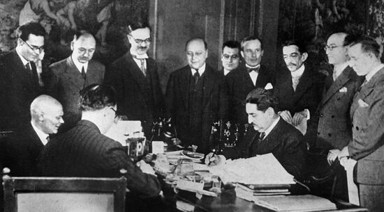 MIKOYAN AGREEMENT SIGNING