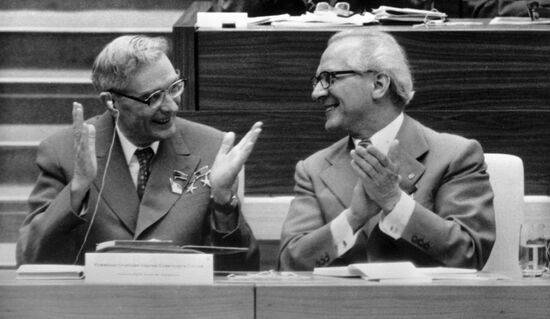 GERMANY NINTH CONGRESS SUSLOV HONECKER