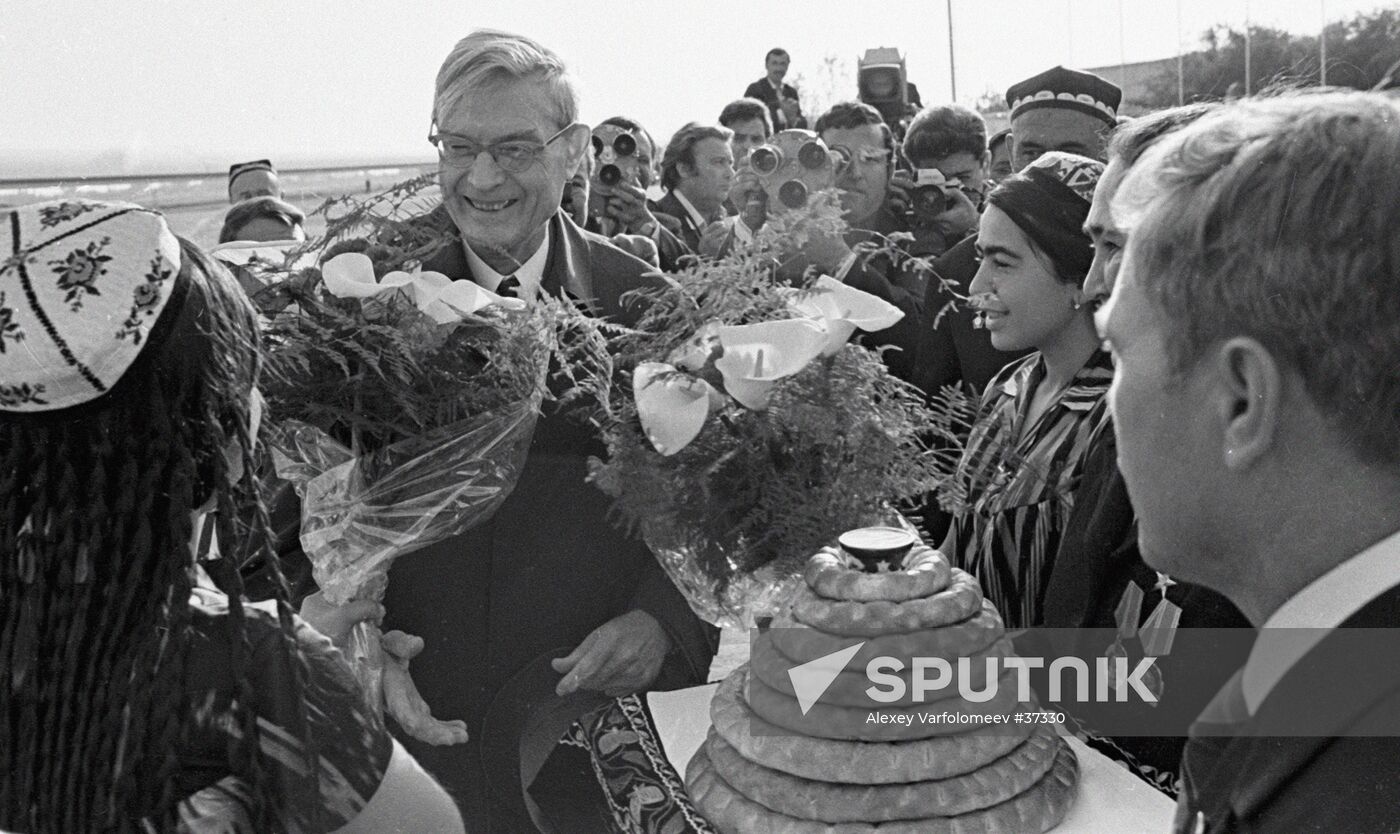 SUSLOV TASHKENT WELCOME