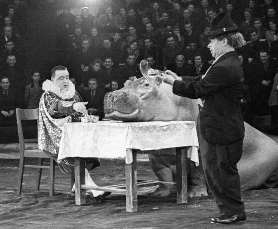 DUROV KARANDASH CIRCUS
