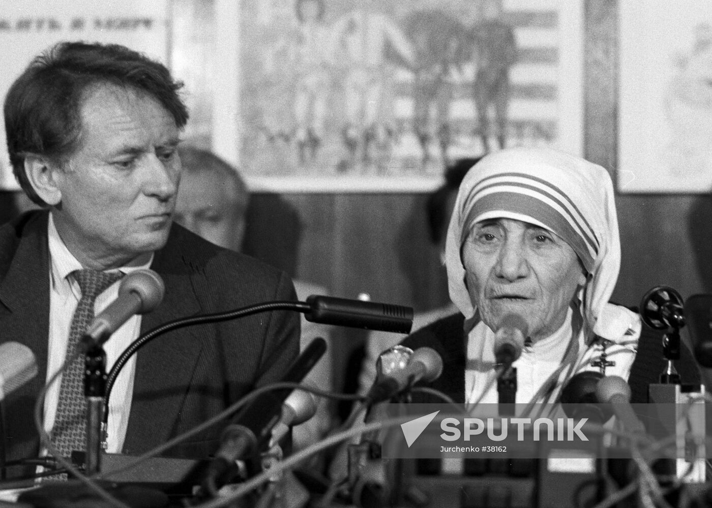 SOVIET PEACE COMMITTEE MOTHER TEREZA BOROVIK