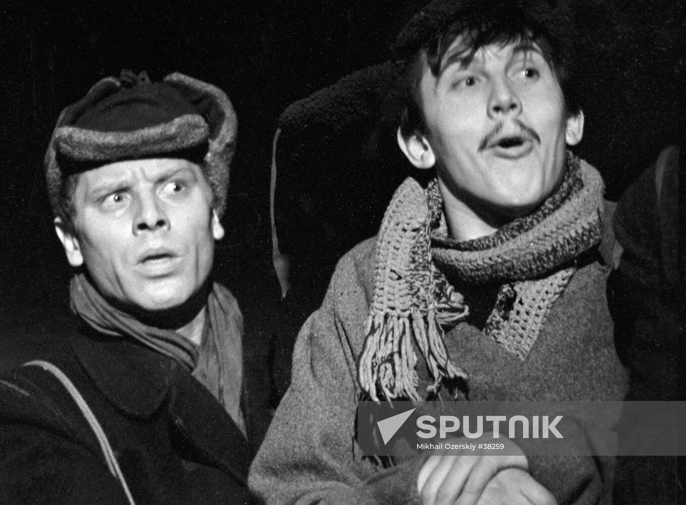 "TEN DAYS THAT SHOOK THE WORLD" EIBOZHENKO ZOLOTUKHIN