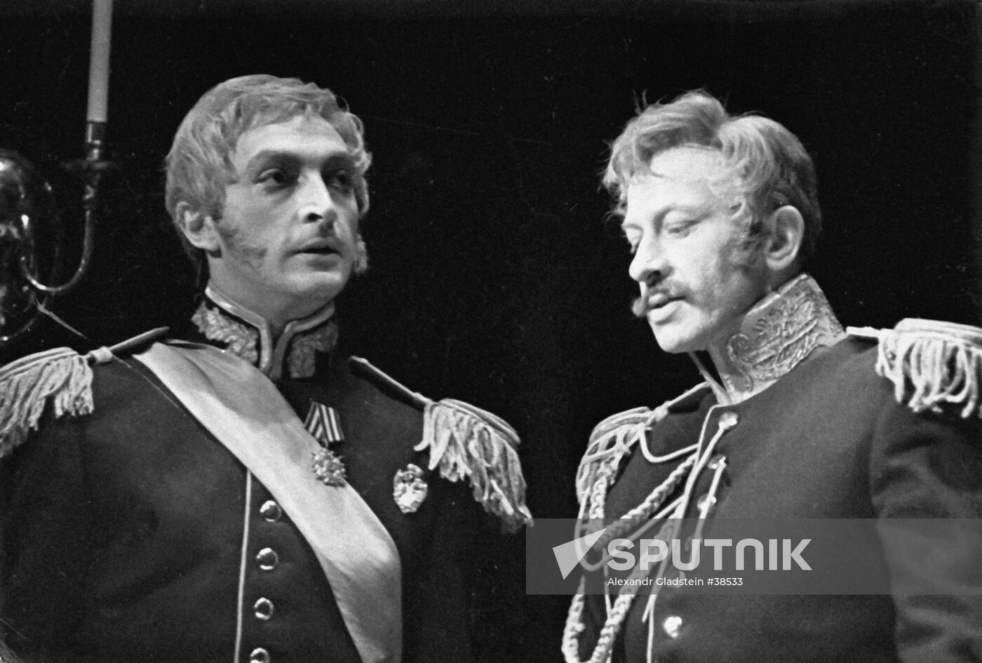 KOZAKOV YEVSTIGNEYEV PLAY 'THE DECEMBRISTS'