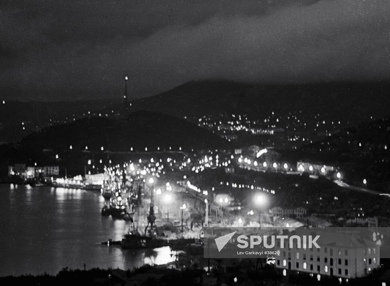 PORT CITY NIGHT