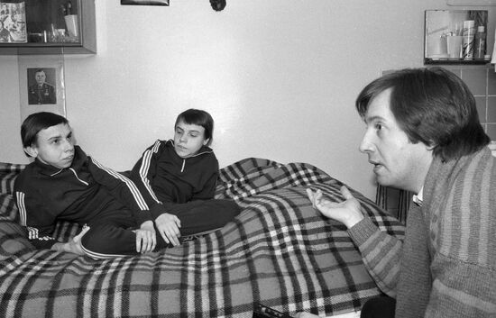 SIAMESE TWINS KRIVOSHLYAPOV INTERVIEW