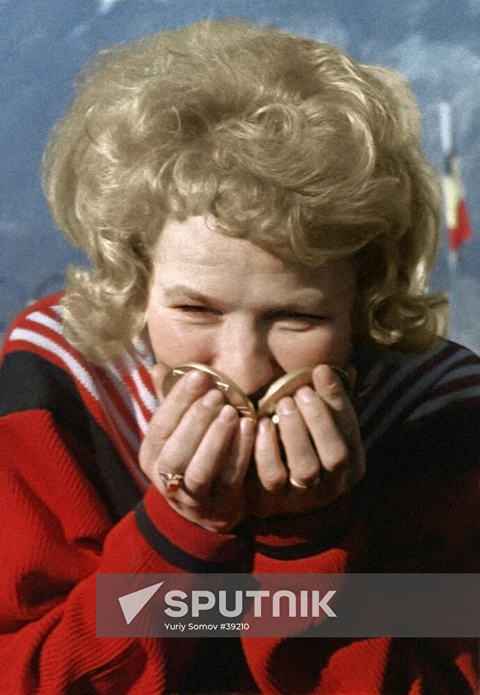 SKOBLIKOVA MEDALS GOLD INNSBRUCK