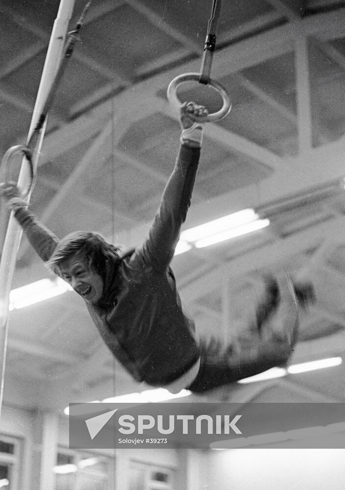 ANDRIANOV GYMNAST TRAINING SESSION