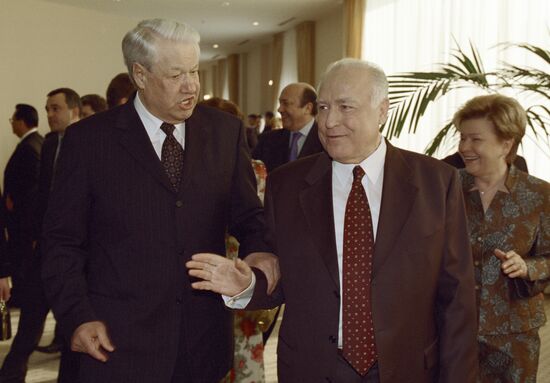 YELTSIN CHERNOMYRDIN NAINA