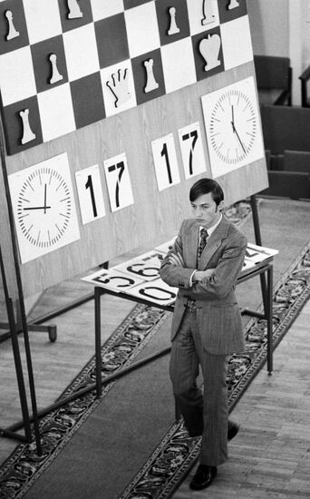 CHESS KARPOV MATCH CANDIDATE FOR THE TITLE OF THE WORLD CHESS C