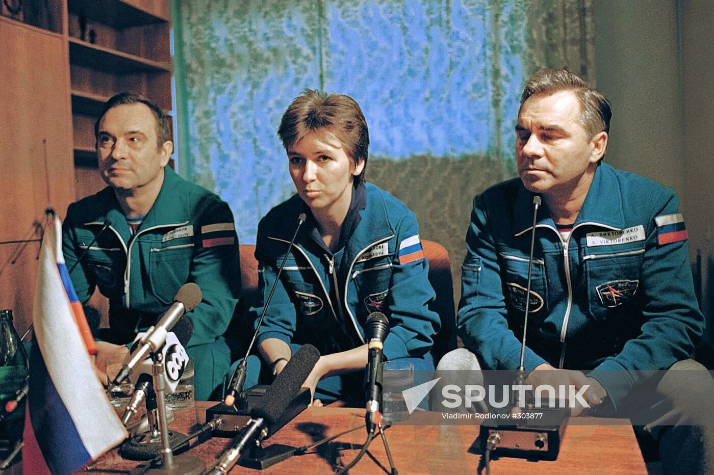Cosmonauts Alexander Viktorenko, Yelena Kondakova and Valery Polyakov
