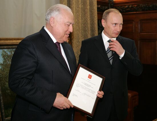 Vladimir Putin and Viktor Chernomyrdin