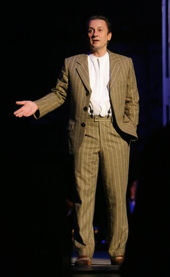 Oleg Menshikov in one-man show