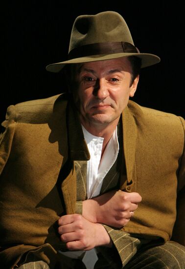 Oleg Menshikov in one-man show
