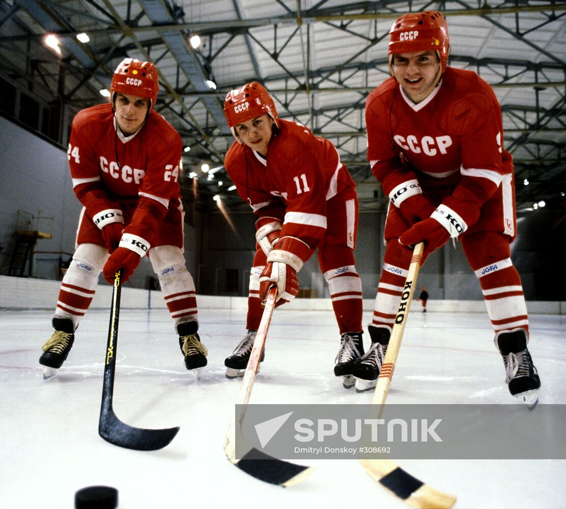 Hockey players Sergei Makarov, Igor larionov and Vladimir Krutov