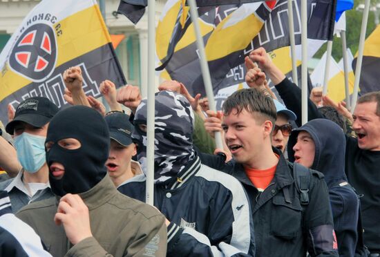 Russian nationalists march in Moscow